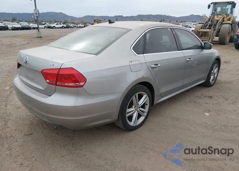 2014 Volkswagen Passat 2.0L Tdi Se from USA, damaged, VIN 1VWBN7A32EC053880